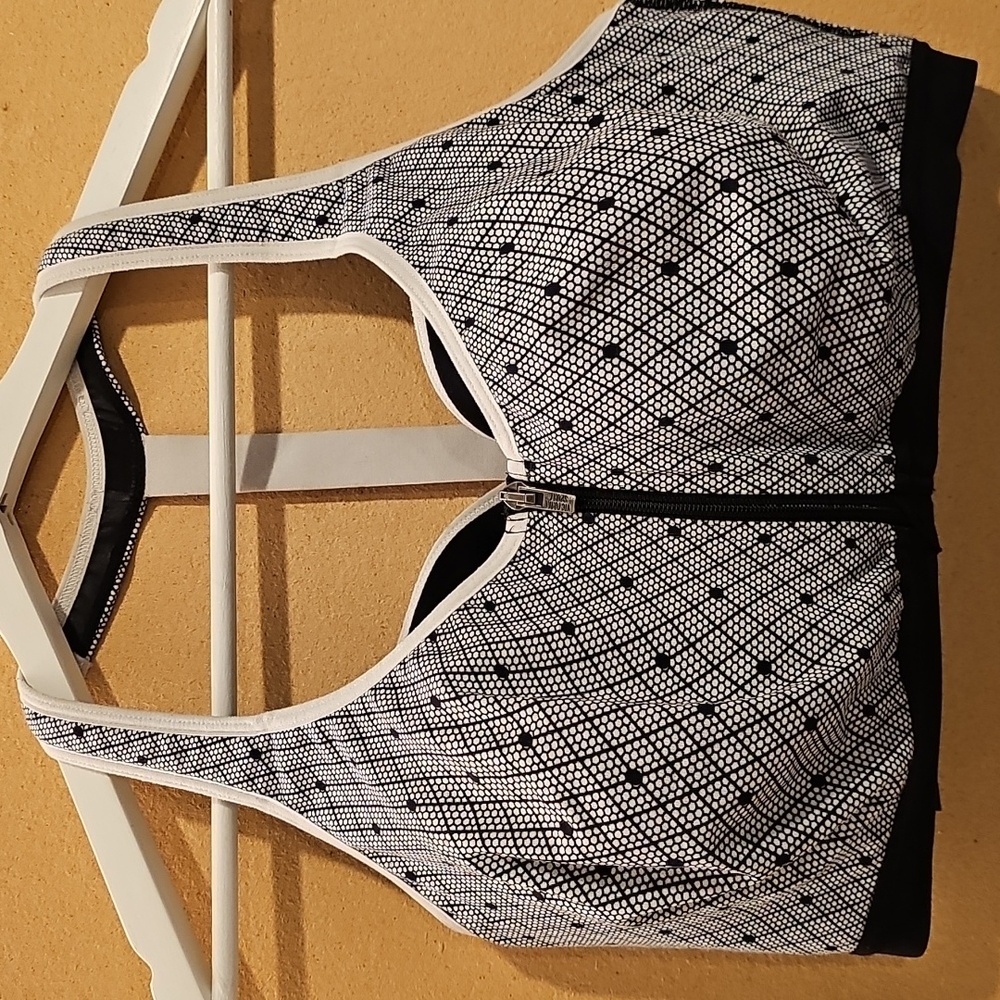 VICTORIA'S SECRET Sports Bra - Picture 2 of 7